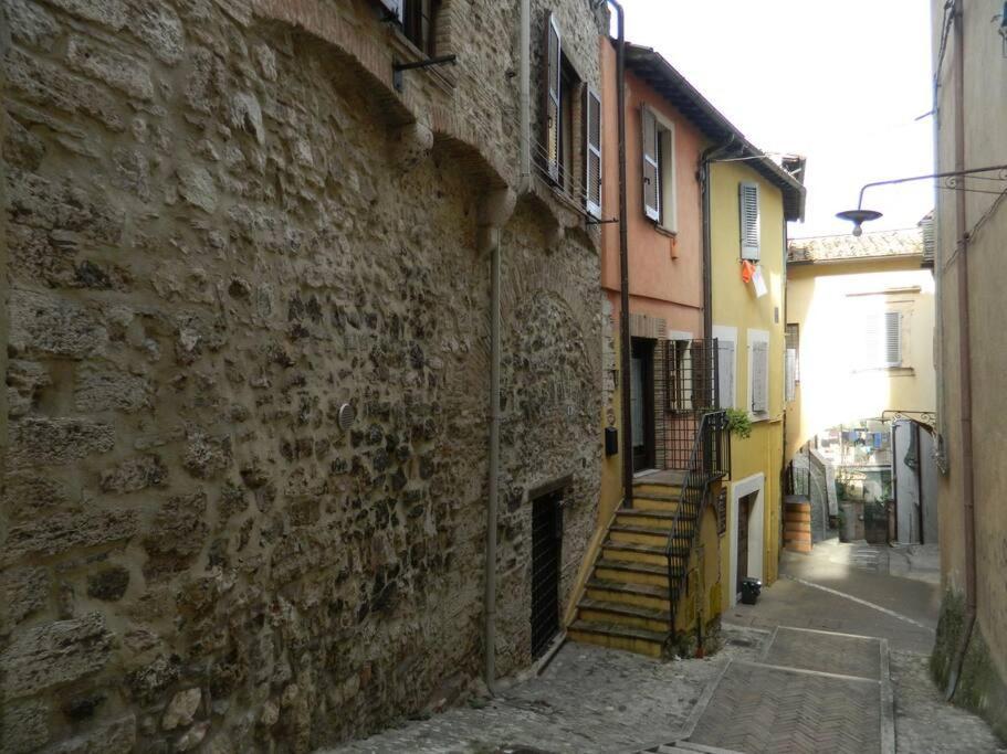 Apartamento Casa Dell'Oliveto "Parcheggio Gratuito" Narni Exterior foto